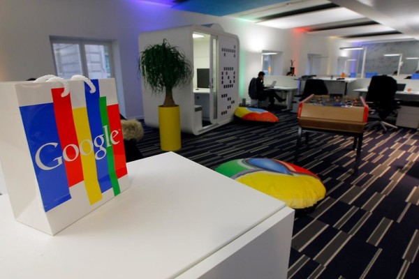 法國指 Google 涉嫌逃稅，在上月搜查 Google 的巴黎總部。圖片來源：路透社