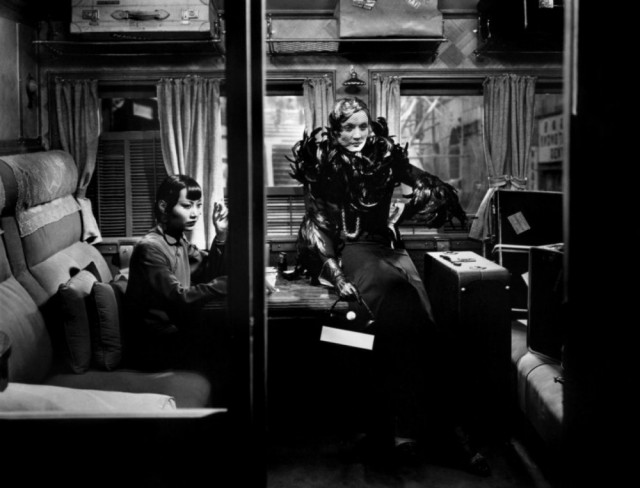 電影「上海快車」，兩個不安份的女人：Marlene Dietrich 和黃柳霜