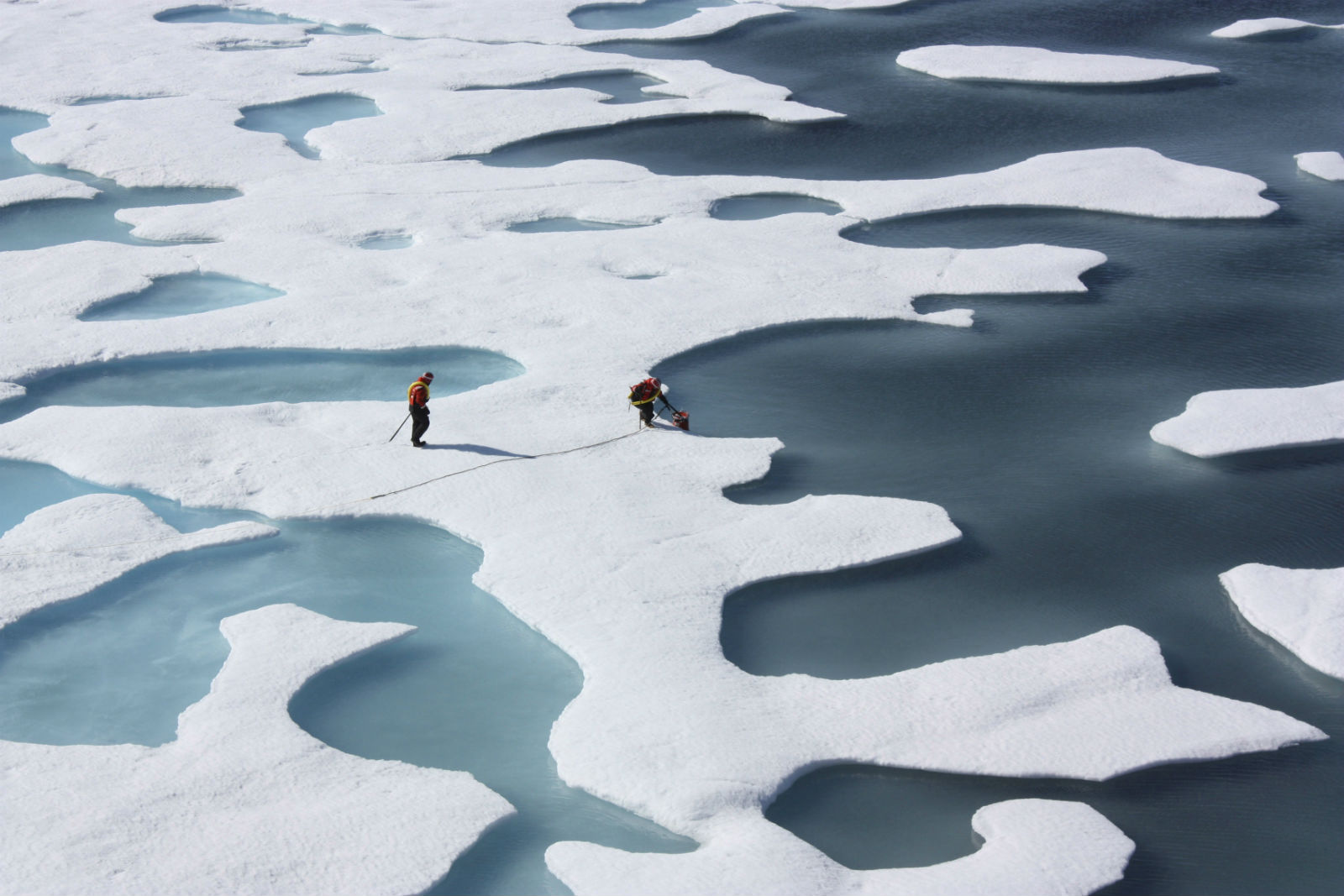 融冰除了是暖化的果，愈來愈多證據顯示，融冰是造成極端天氣的因。　圖片來源：路透社