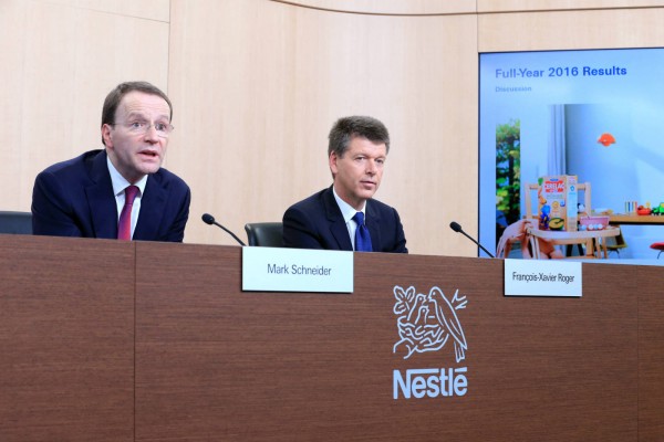 雀巢行政總裁 Ulf Mark Schneider（圖左）　圖片來源：路透社