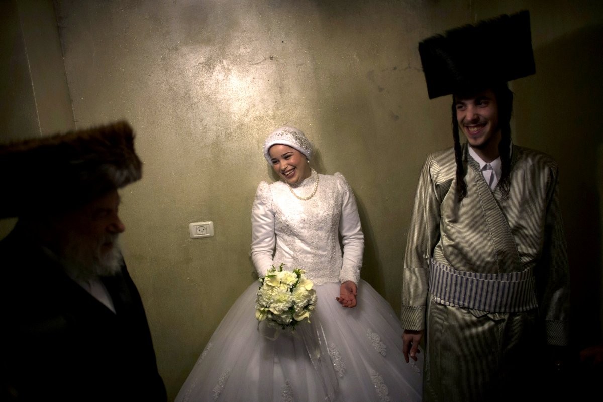 the-jewish-tradition-of-modesty-the-ultra-orthodox-bride
