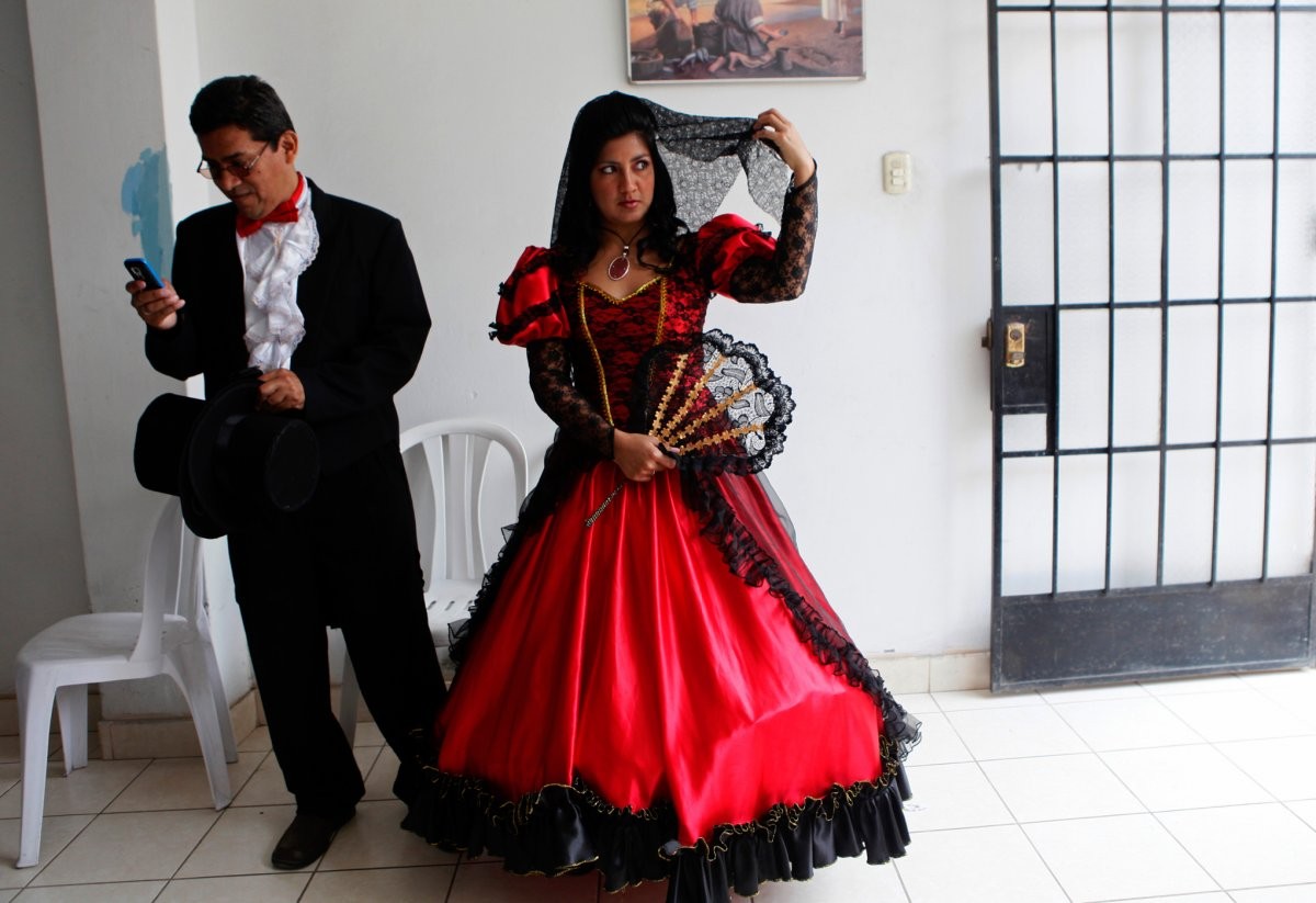 in-the-highlands-above-lima-peru-traditional-brides