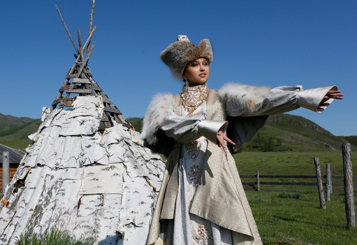 the-traditional-brides-costume-among-the-khakas-people