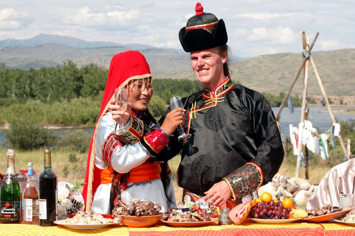 the-tuvan-national-costume