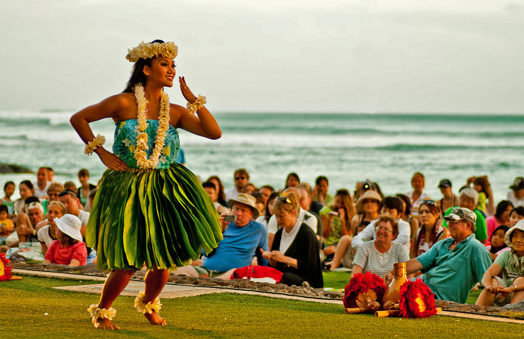 夏威夷的草裙舞。圖片來源：Flickr