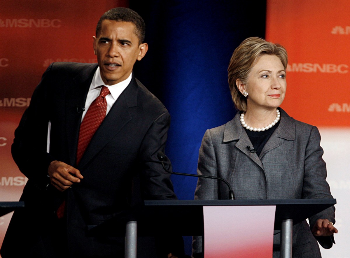 2008 年奧巴馬與希拉莉競逐黨內初選，關係一度不和。　圖片來源：路透社