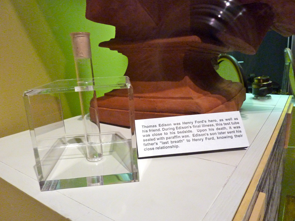 愛迪生的最後一口氣，現寄存於亨利福特博物館。　圖片來源：Flickr