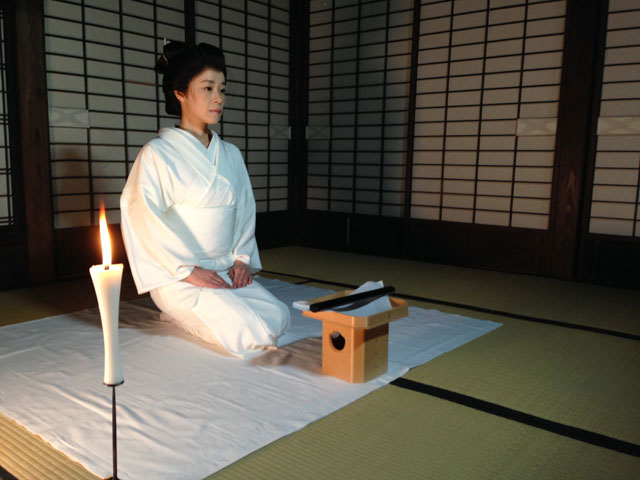Кто такой хатамото в японии. Самурай ритуал сеппуку. Женское харакири дзигай.