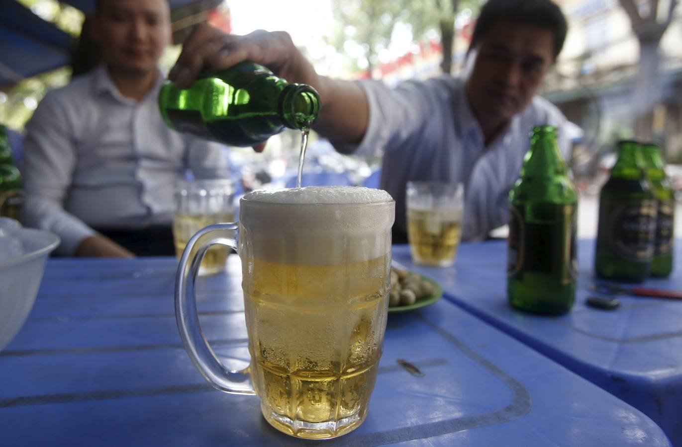 越南 啤酒 ｜不可錯過的越南風格飲品 Bia Hơi｜本質海外專欄｜本質旅行