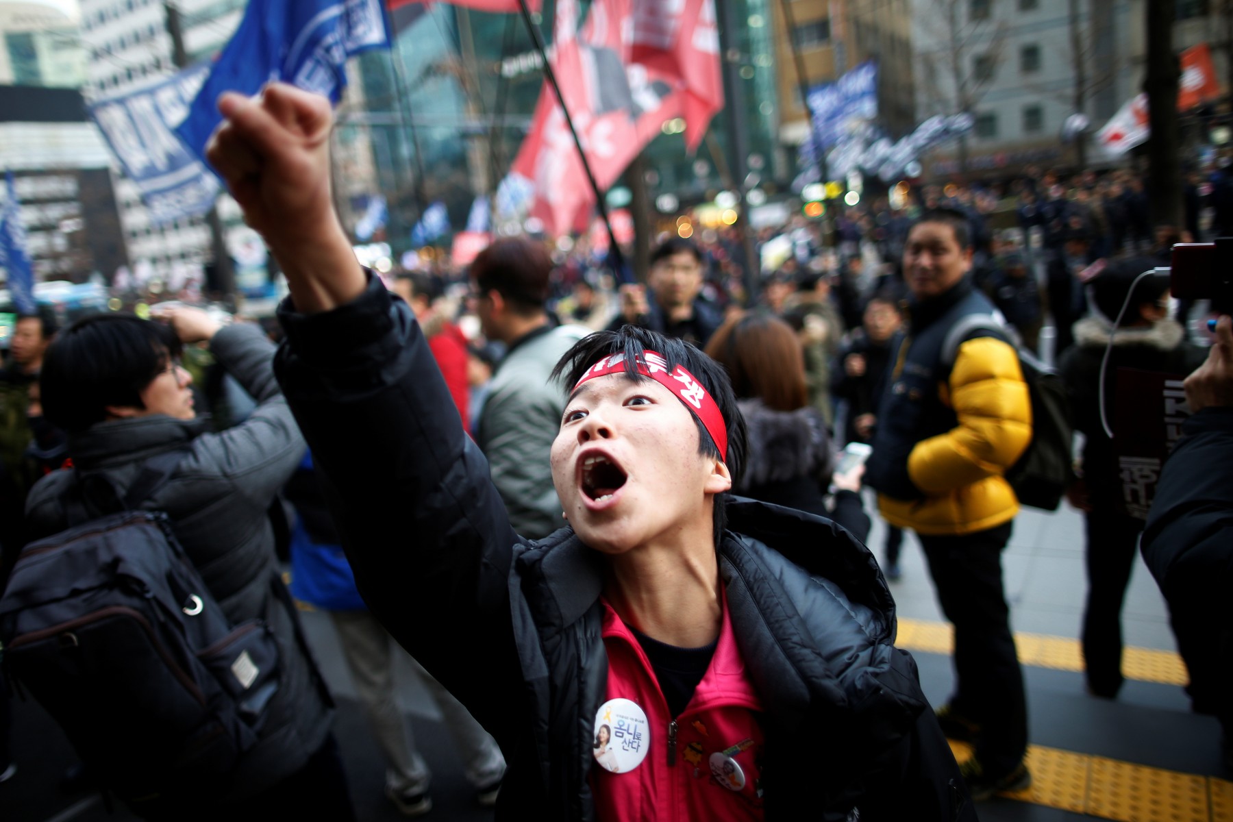 Южнокорейская оппозиция. Южная Корея митинг протеста против президента. Митинги в Южной Корее. Протесты в Южной Корее. Забастовка Южная Корея.