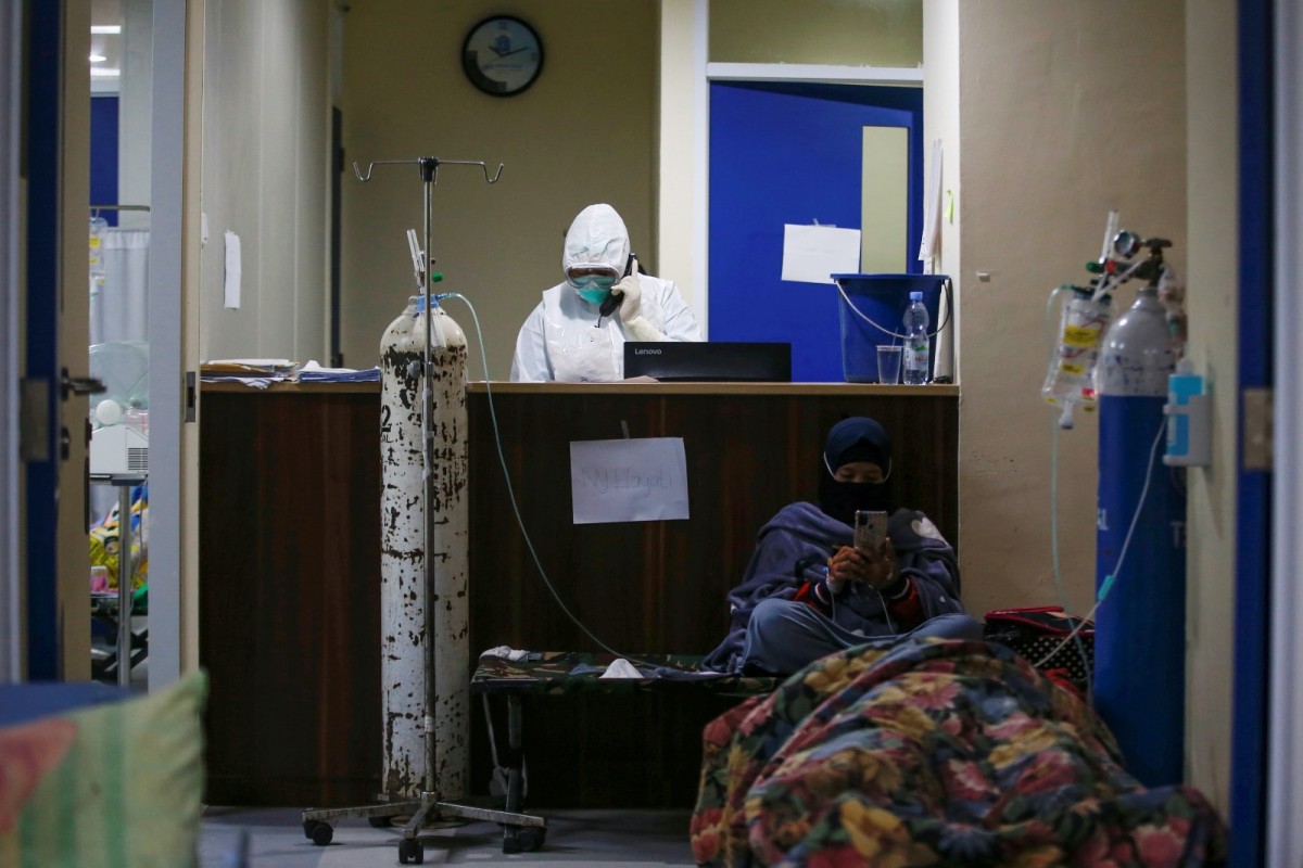 印尼雅加達一間公立醫院的 COVID-19 患者急診病房